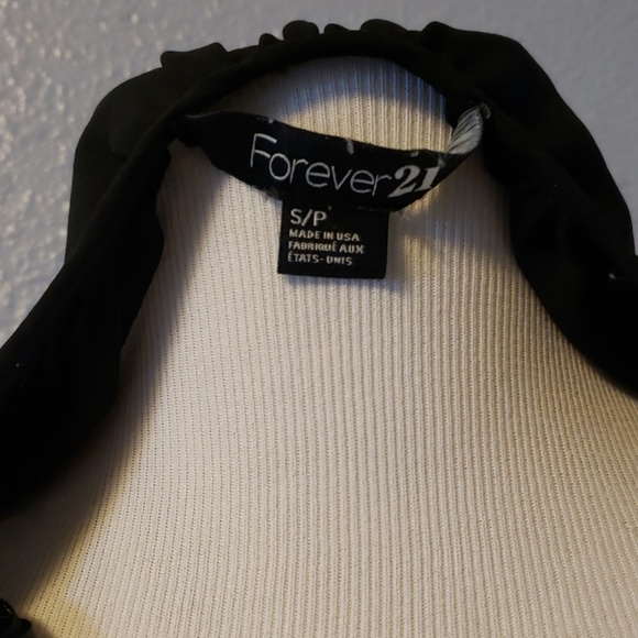 Hi-Low Top - Picture 3 of 5